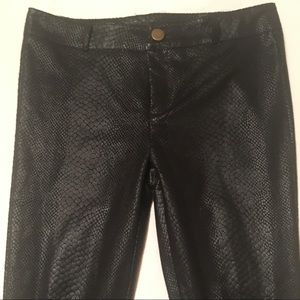 Black leather pants size MEDIUM